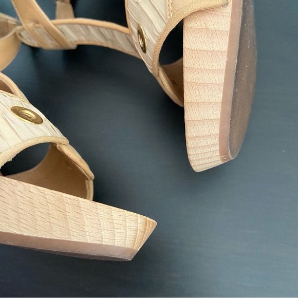 EUC Manolo Blahnik Azores Wooden Heeled Sandals - Picture 9 of 12